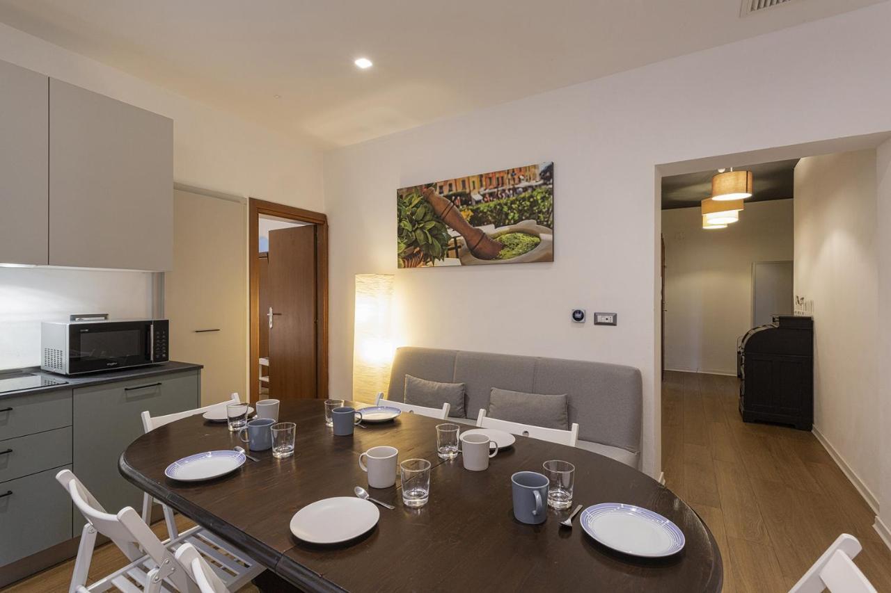 Family Flat In The City Center By Wonderful Italy Genoa Bagian luar foto