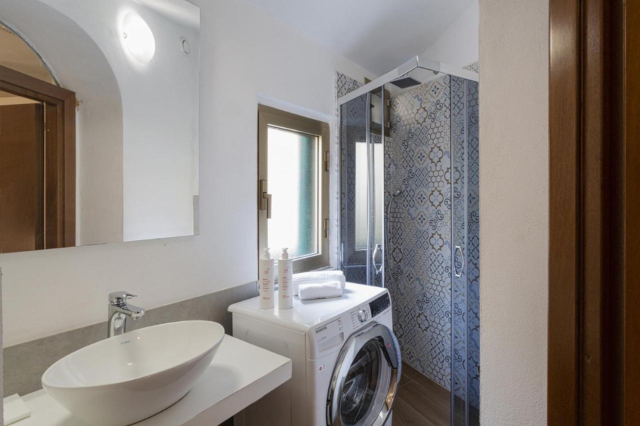 Family Flat In The City Center By Wonderful Italy Genoa Bagian luar foto
